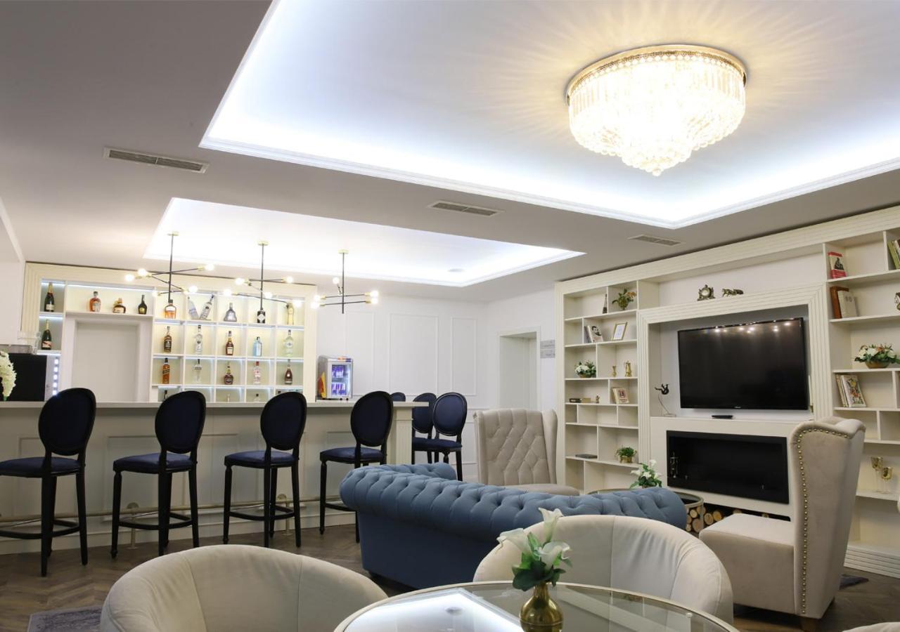 Monte Vedetta Otel Sliven Dış mekan fotoğraf