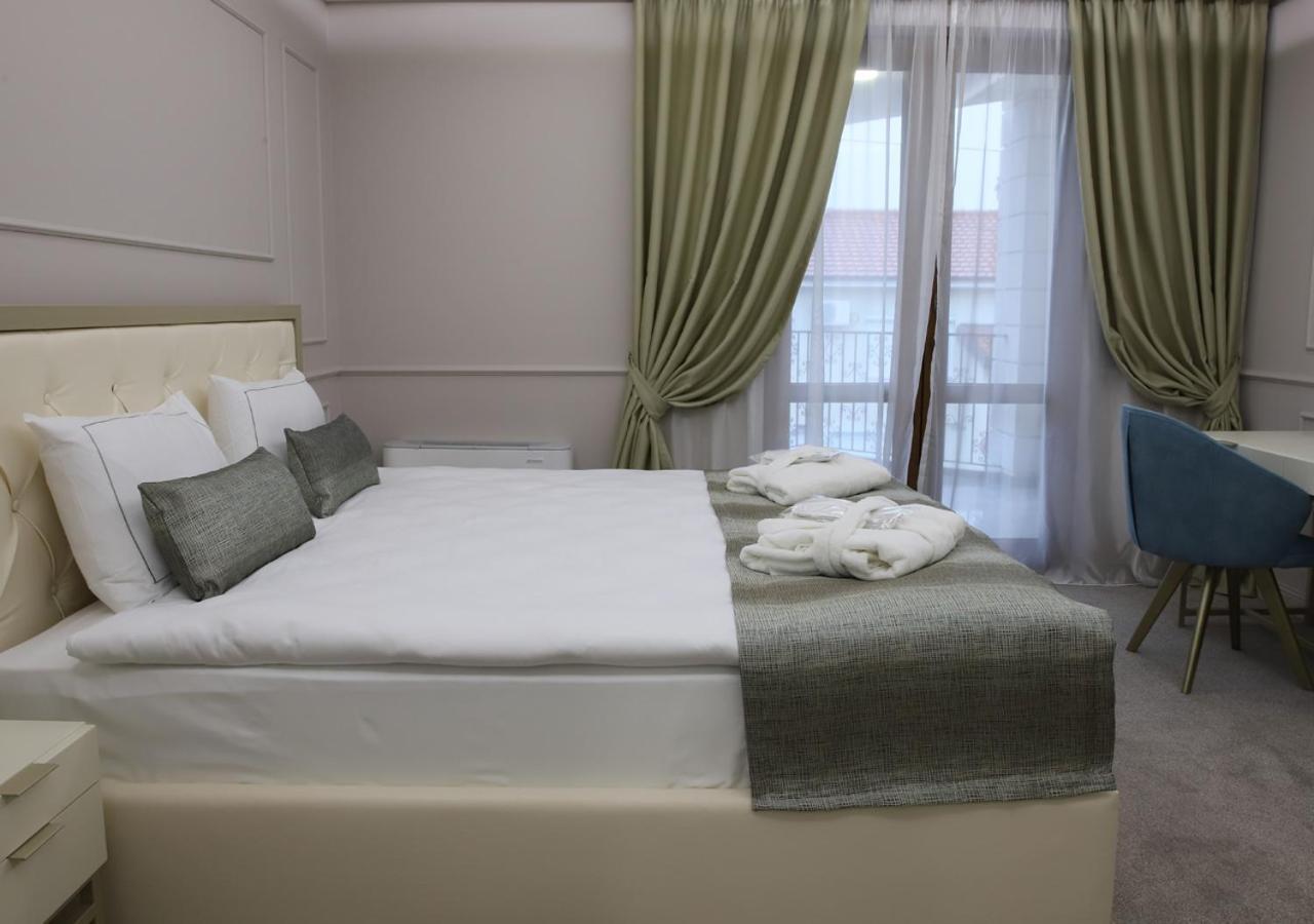 Monte Vedetta Otel Sliven Dış mekan fotoğraf